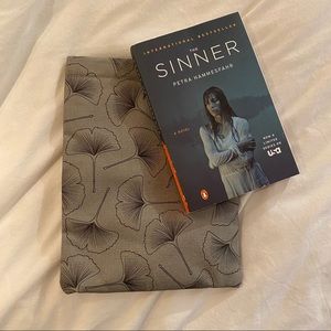 Indigo/Chapters Protective Book “Bestie”